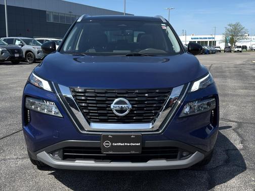 Blue / Black 2021 Nissan Rogue SL