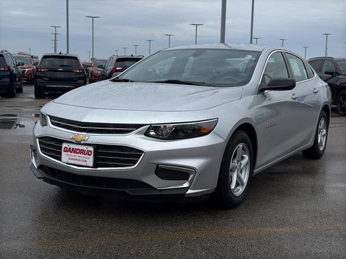 Silver Ice Metallic 2016 Chevrolet Malibu LS