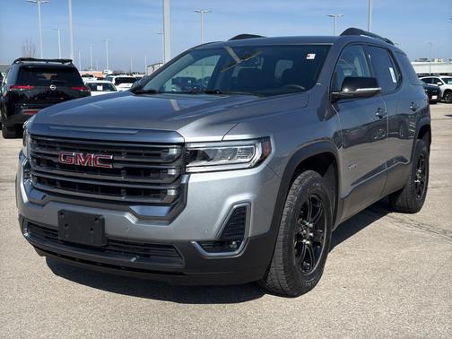 Sterling 2023 GMC Acadia AT4