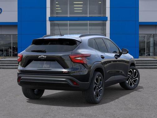 Mosaic Black Metallic 2026 Chevrolet Trax 2RS