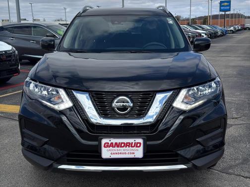 Magnetic Black 2019 Nissan Rogue S