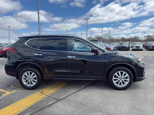 Magnetic Black 2019 Nissan Rogue S