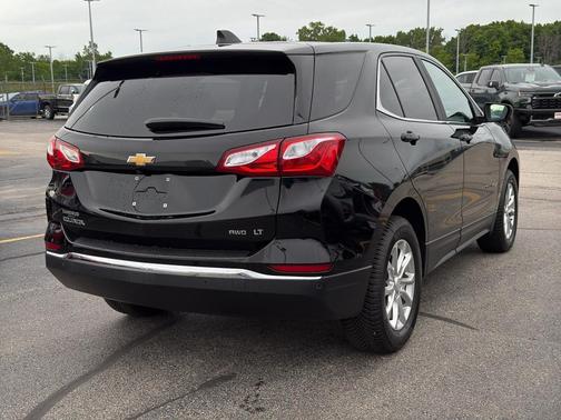 Mosaic Black Metallic 2021 Chevrolet Equinox 1LT