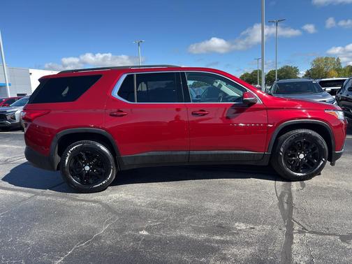 2021 Chevrolet Traverse LT Cloth
