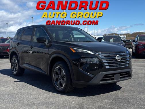 Super Black 2025 Nissan Rogue SV