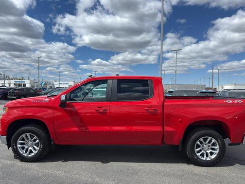 Red 2022 Chevrolet Silverado 1500 LT