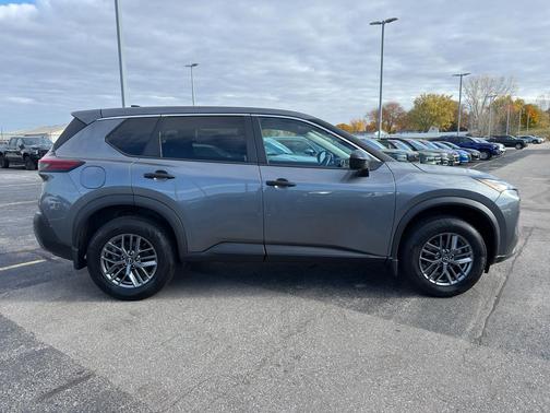 2022 Nissan Rogue S