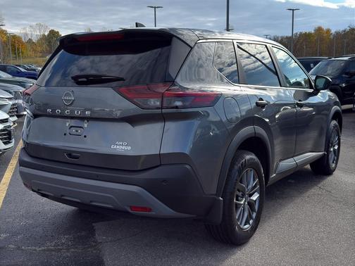 2022 Nissan Rogue S