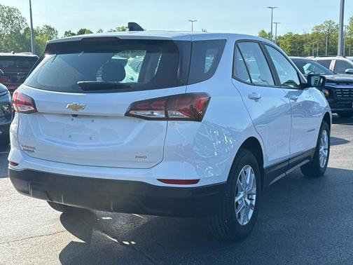 Summit White 2024 Chevrolet Equinox LS