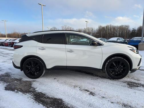 2023 Nissan Murano SV