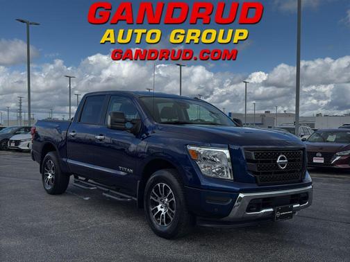 2021 Nissan Titan SV