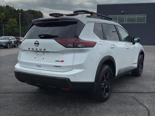 2025 Nissan Rogue Rock Creek