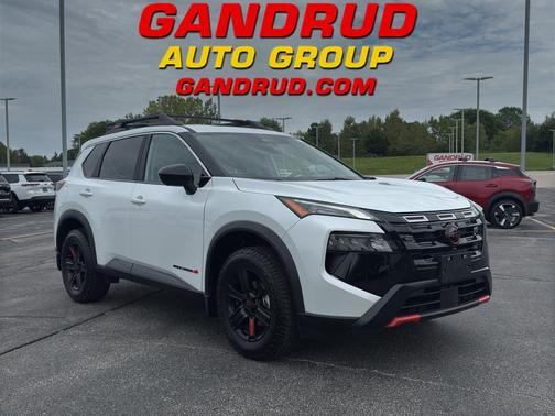 2025 Nissan Rogue Rock Creek