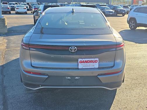 2024 Toyota Crown Platinum