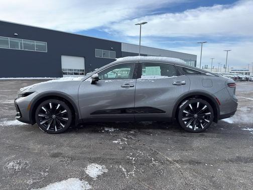 2024 Toyota Crown Platinum