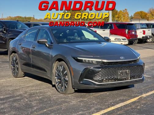 2024 Toyota Crown Platinum