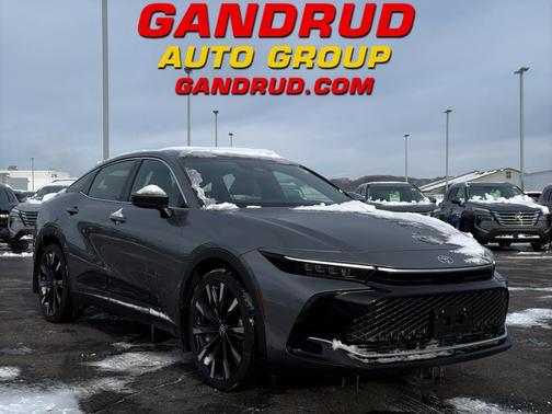 2024 Toyota Crown Platinum