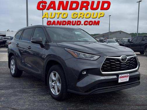 Magnetic Gray Metallic 2020 Toyota Highlander LE