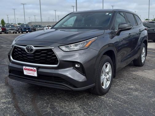 Magnetic Gray Metallic 2020 Toyota Highlander LE