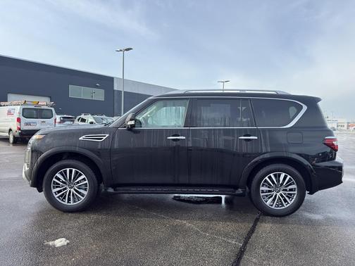 2024 Nissan Armada SL