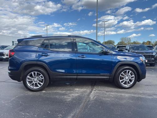 2022 GMC Terrain SLT
