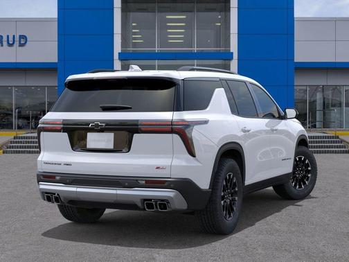 Polar White 2026 Chevrolet Traverse Z71