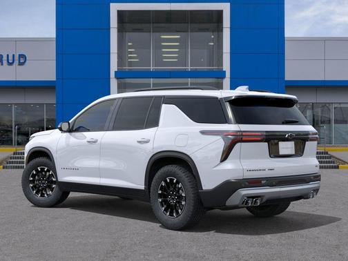 Polar White 2026 Chevrolet Traverse Z71