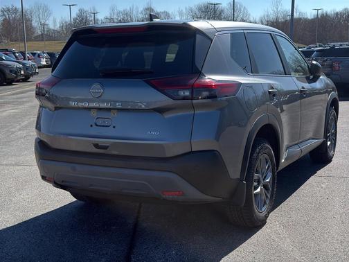 Gun Metallic 2022 Nissan Rogue S