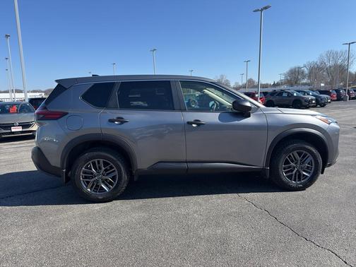 Gun Metallic 2022 Nissan Rogue S
