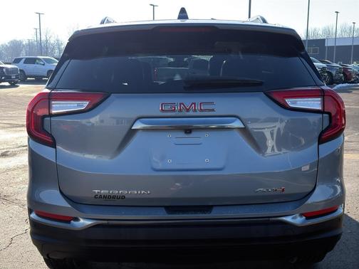 2023 GMC Terrain AT4