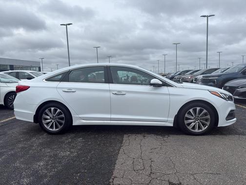 2017 Hyundai SONATA Sport