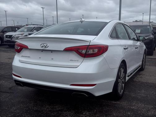 2017 Hyundai SONATA Sport