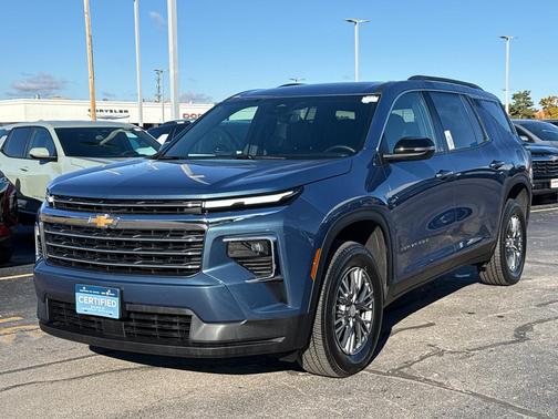 2025 Chevrolet Traverse LT