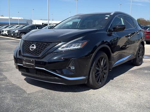 Black 2024 Nissan Murano Platinum