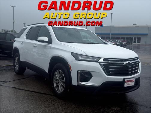 Summit White 2023 Chevrolet Traverse LT Cloth