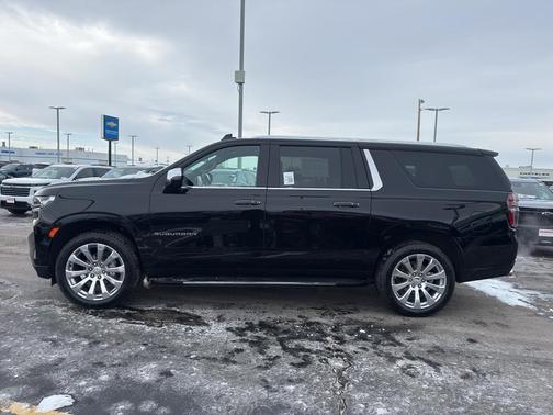 2023 Chevrolet Suburban Premier