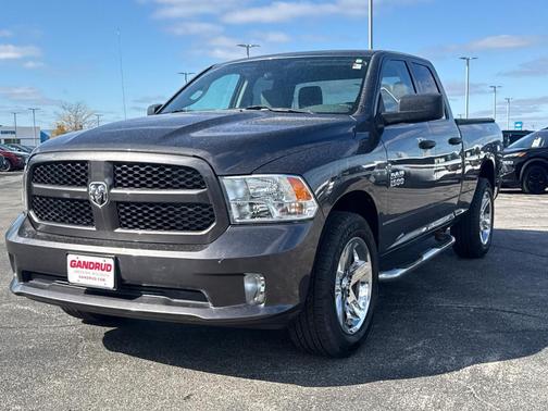 Granite Crystal Clearcoat Metallic 2018 RAM 1500 Express