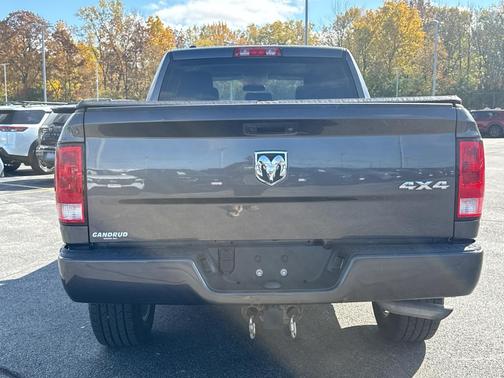 Granite Crystal Clearcoat Metallic 2018 RAM 1500 Express