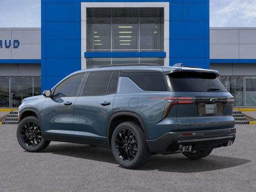 Lakeshore Blue Metallic 2026 Chevrolet Traverse LT