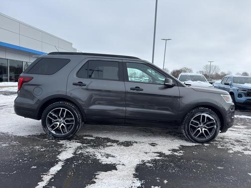 2018 Ford Explorer sport