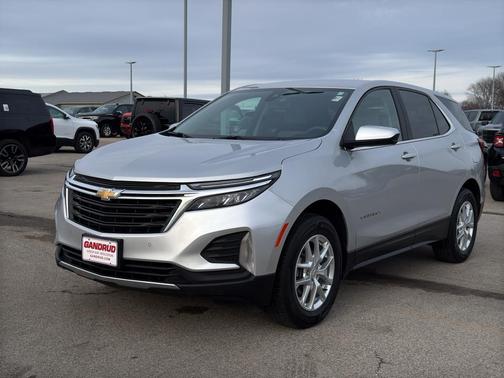 Silver Ice Metallic 2022 Chevrolet Equinox 2LT