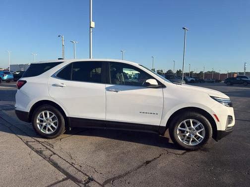 Summit White 2023 Chevrolet Equinox 1LT