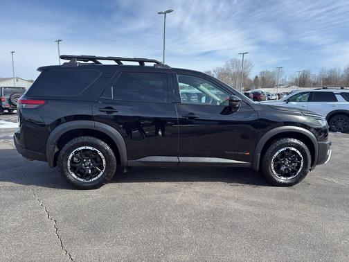 2025 Nissan Pathfinder Rock Creek