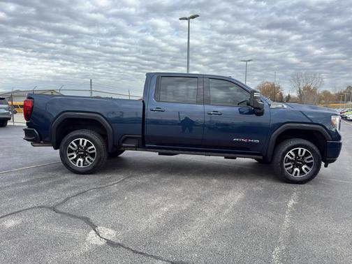 2022 GMC Sierra 2500 AT4