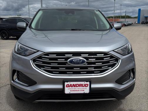 Iconic Silver 2022 Ford Edge SEL