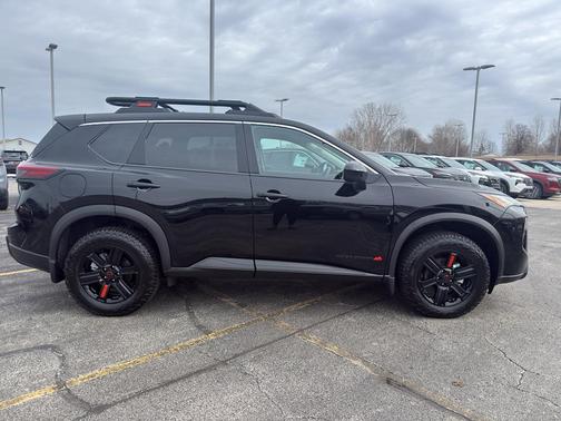 Super Black 2025 Nissan Rogue CREEK