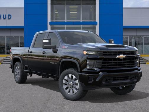 Black 2026 Chevrolet Silverado 2500 Custom
