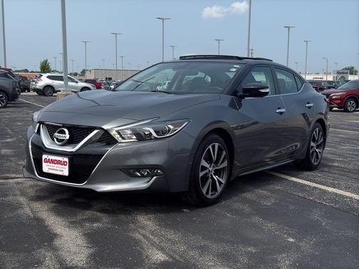 Gun Metallic 2017 Nissan Maxima 3.5 Platinum