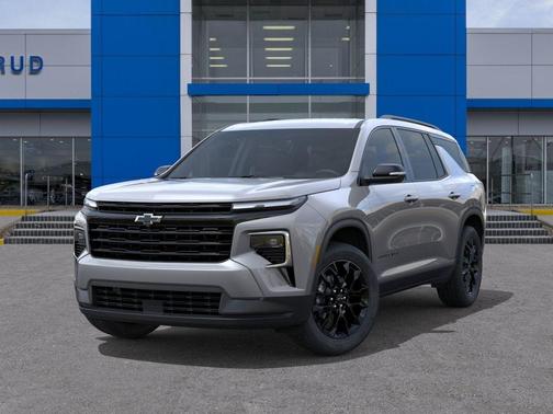 Sterling Gray Metallic 2026 Chevrolet Traverse LT