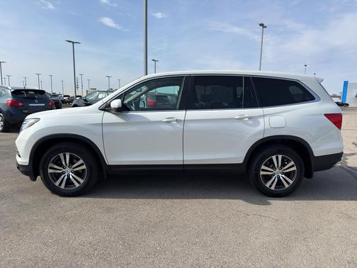 White Diamond Pearl 2016 Honda Pilot EX-L